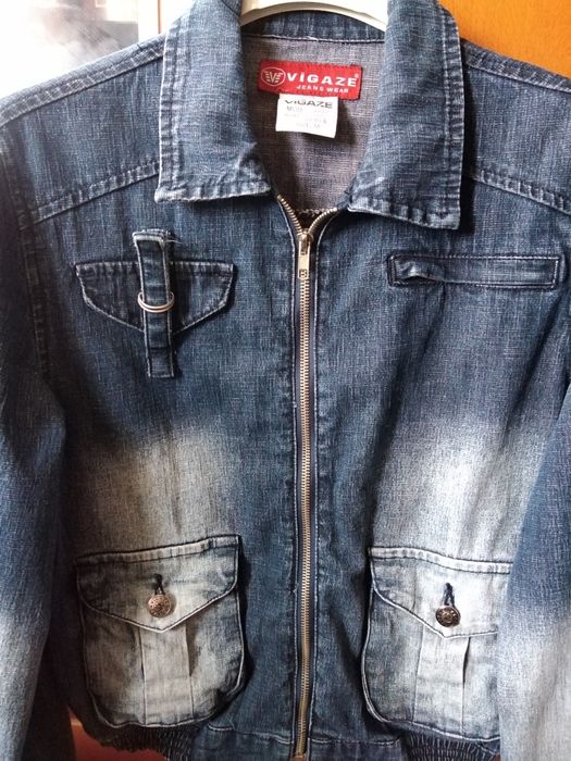 Тъмно синьо дънково яке