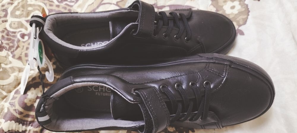 Продам подростковые ботинки