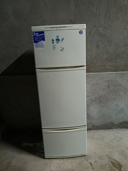 Холоденик АRISTON