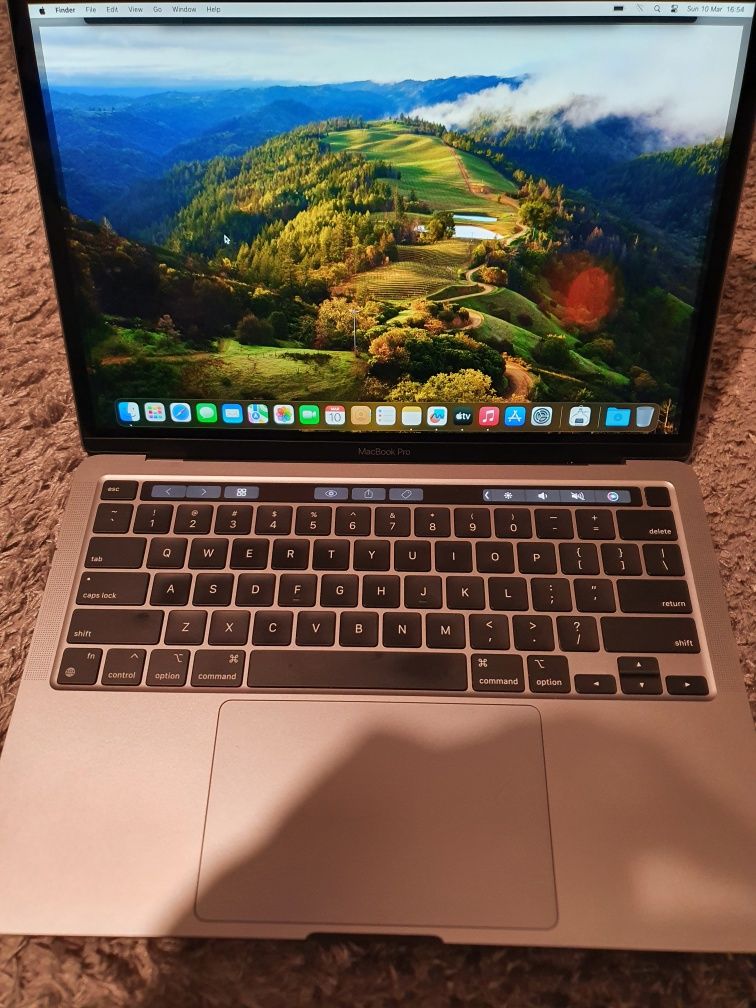 Apple Macbook pro 13’ m1 8gb/256gb