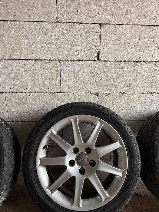 Vând jante 5x112 r17 butuc 57.1 cu cauciucuri