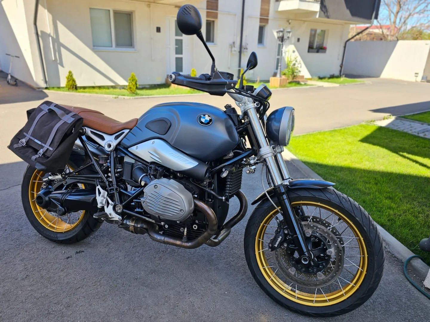 BMW R NineT Scrambler 2019