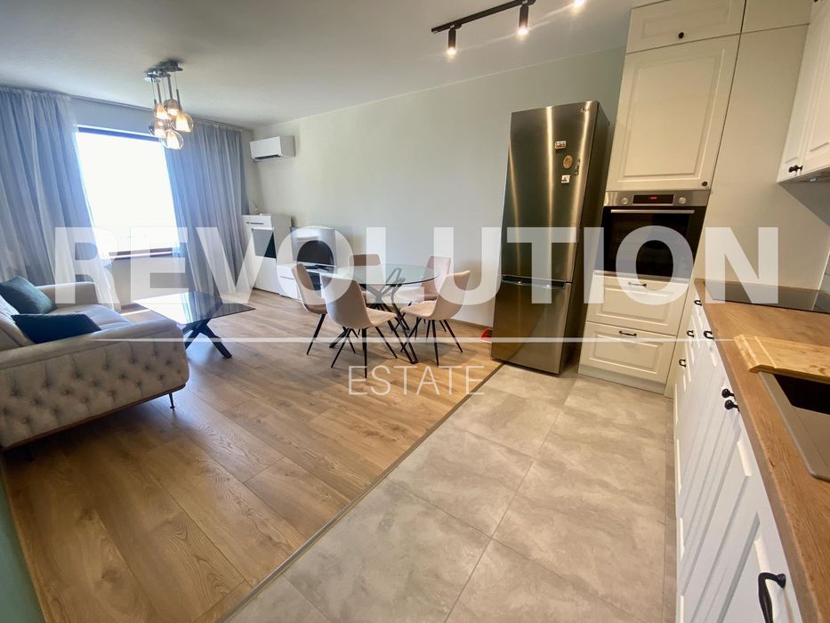 Дава се под наем Двустаен апартамент в Варна, Бриз - 52 кв.м за 700 € - Снимка #1