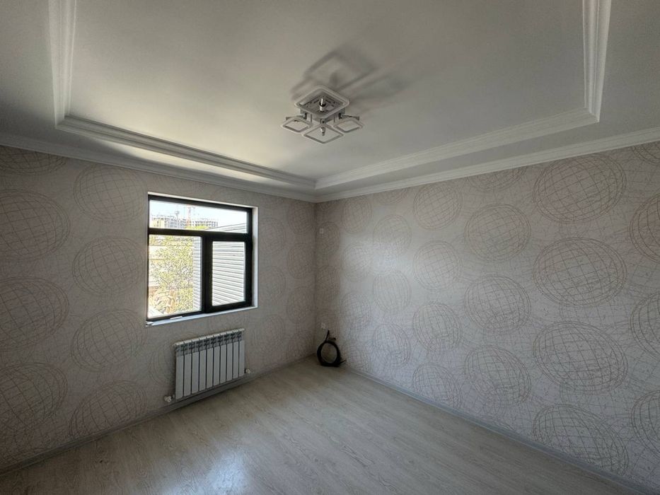 Компактный новый коттедж