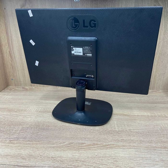 Монитор LG 22M35AA / sk149938