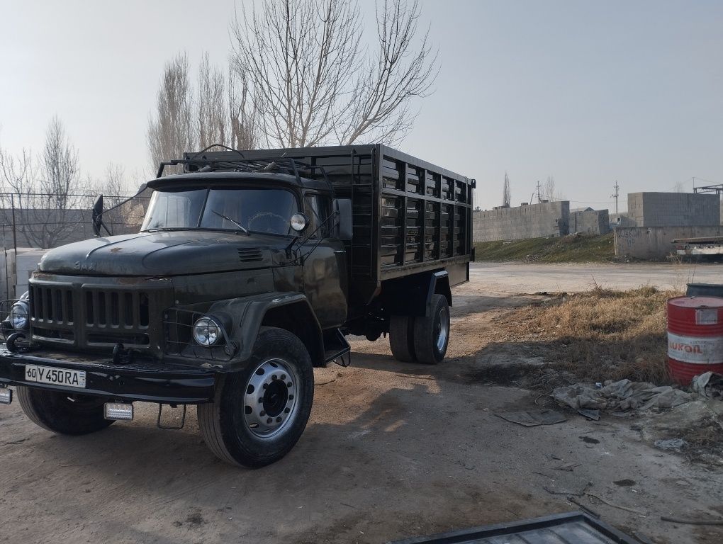 Zil 131 sotiladi men mator ural