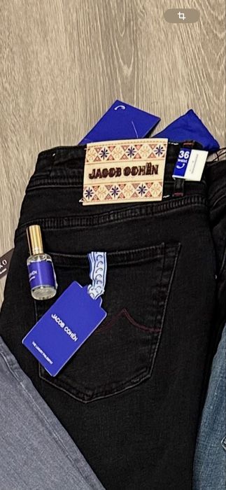 Blugi jacob cohen cu parfum!