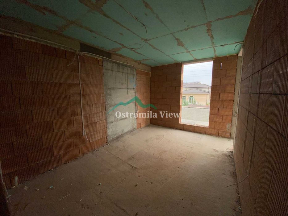 Продава се Тристаен апартамент в Пловдив, Остромила - 105 кв.м за 1298 €/кв.м - Снимка #3