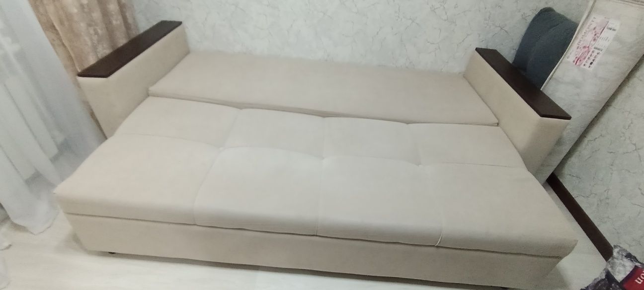 Продам диван б/у, в отлично состоянии