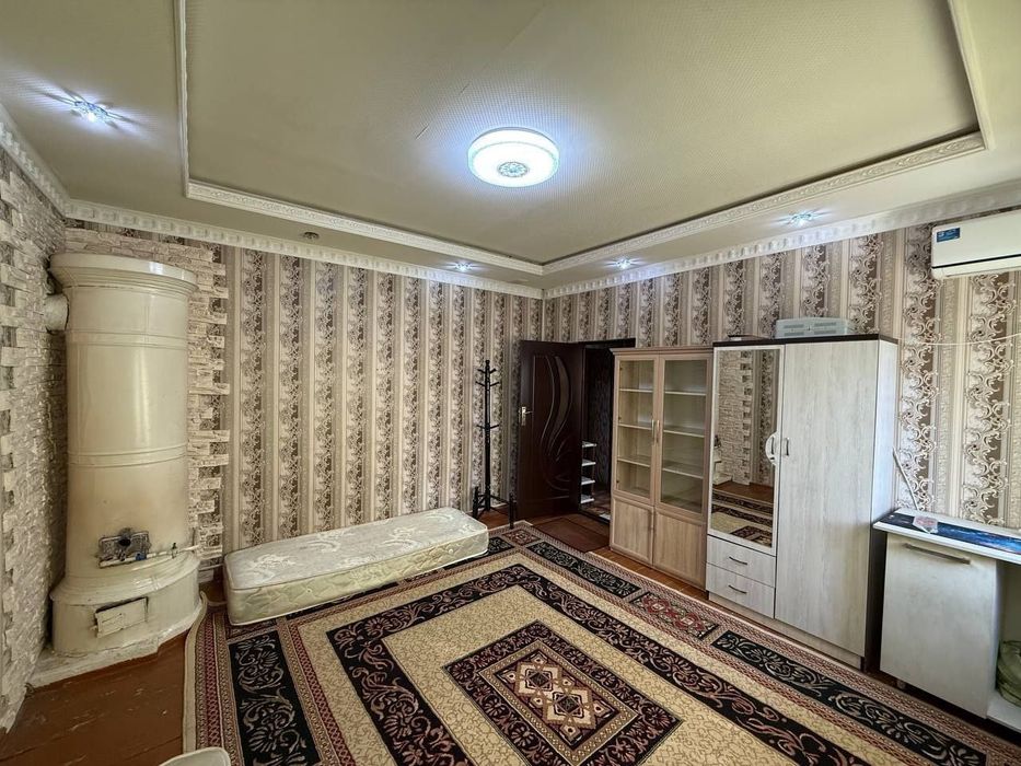 Yunusobod Bodomzor 1 xona Xamma sharoiti bor 2 etaj