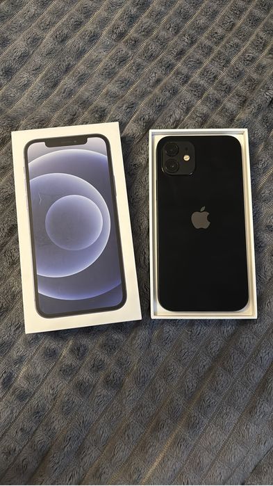 Iphone 12 в идеальном состоянии.