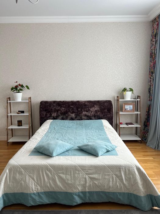 Продам спальнюю кровать графит с ортопедическим матрасом