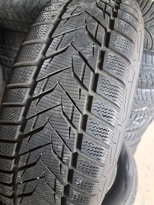 Set 4 anvelope iarnă cu jante Aliaj R17 Mazda