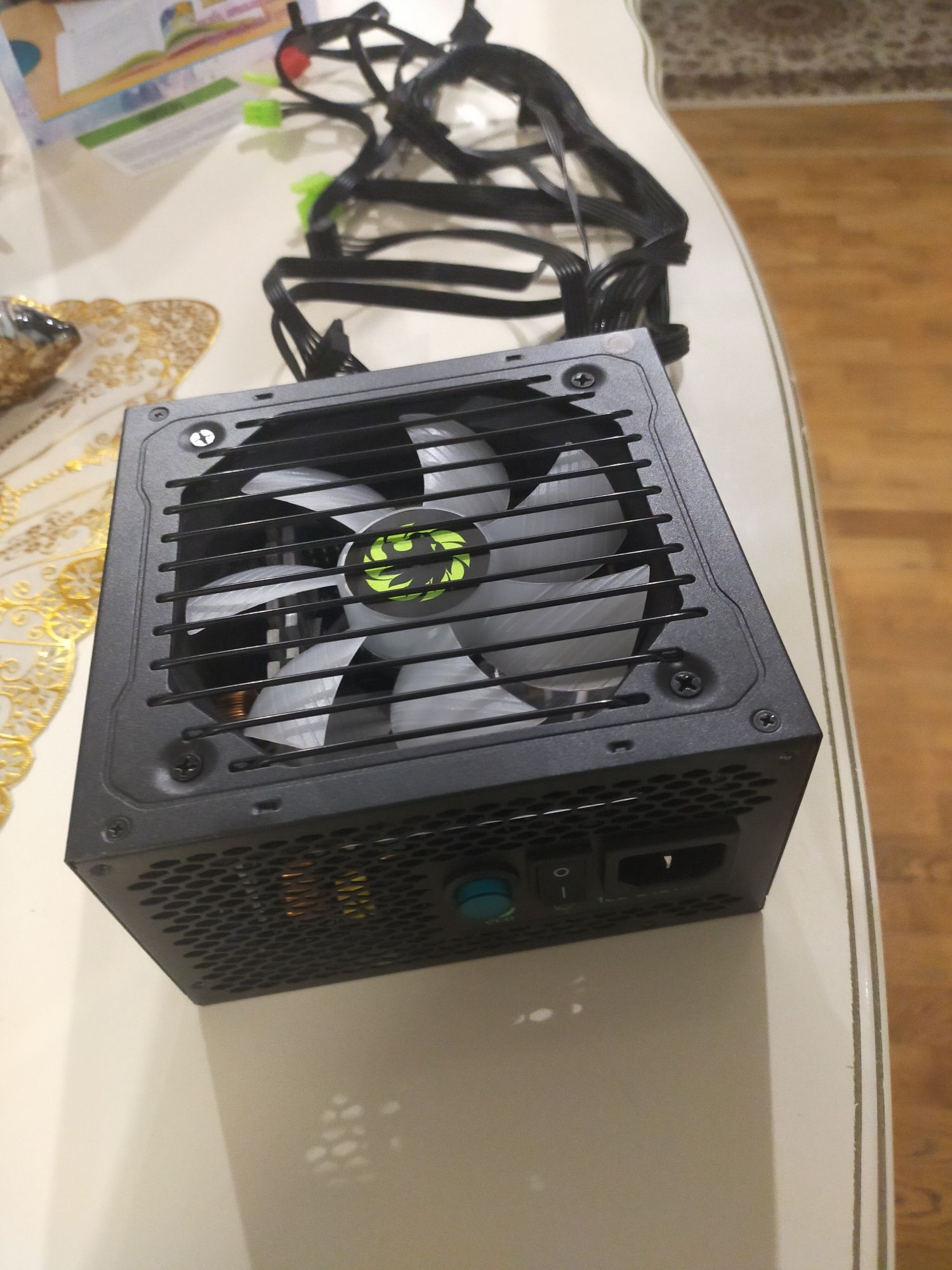Блок питания Gamemax VP 600-Rgb