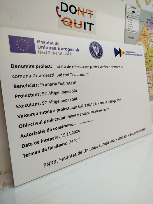 Șantier in lucru, plăcută identificare