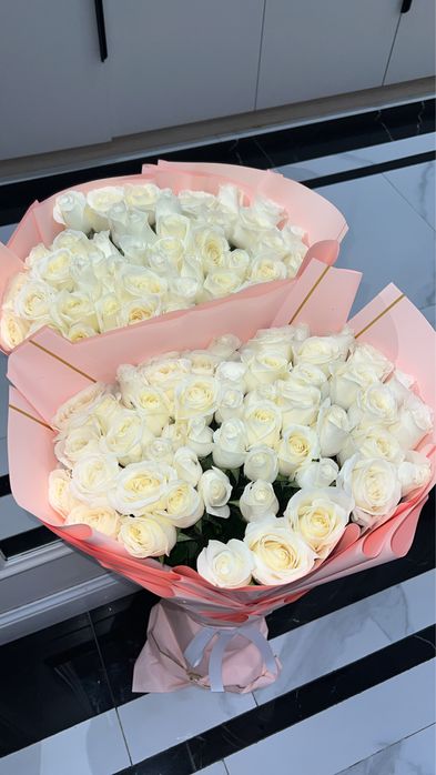 51 шт белые розы