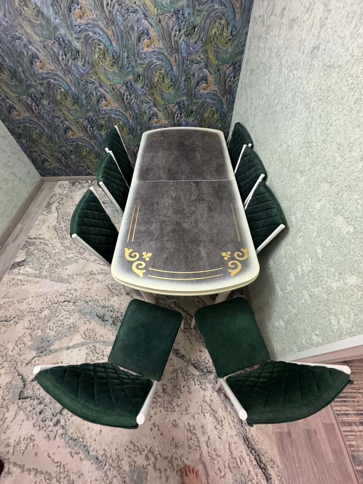 Стол  стулья  продам