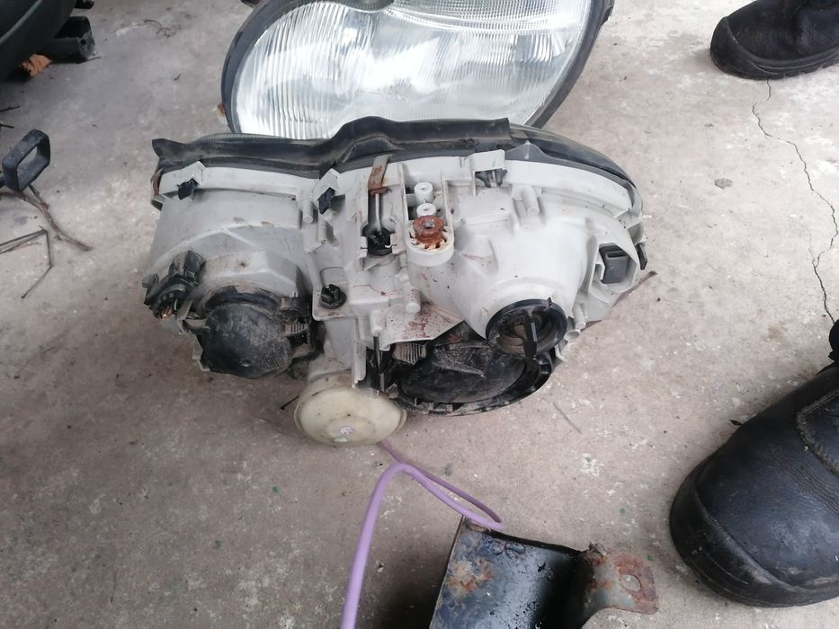 Фарове ляв и десен Mercedes C class W203 S203