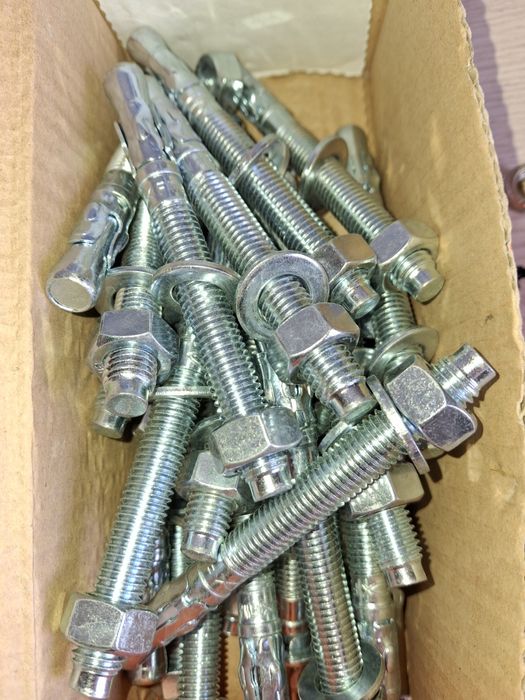 Анкерни болты продам