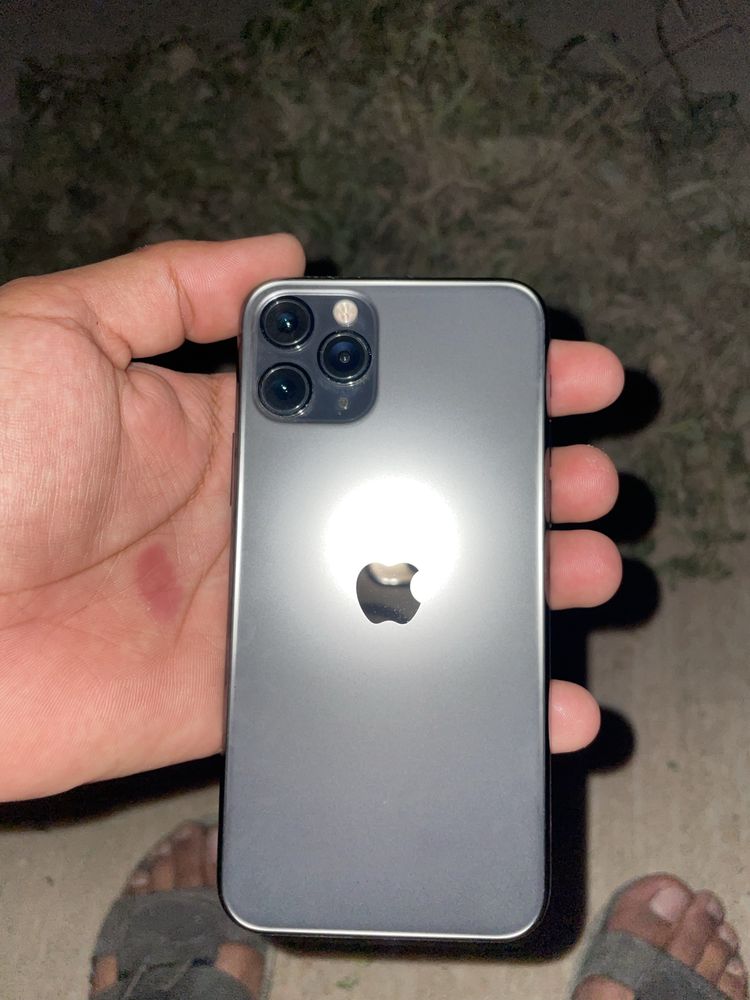iphone 11 pro.