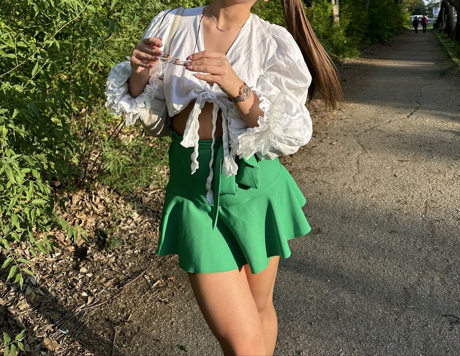 Дамска пола-панталон Zara