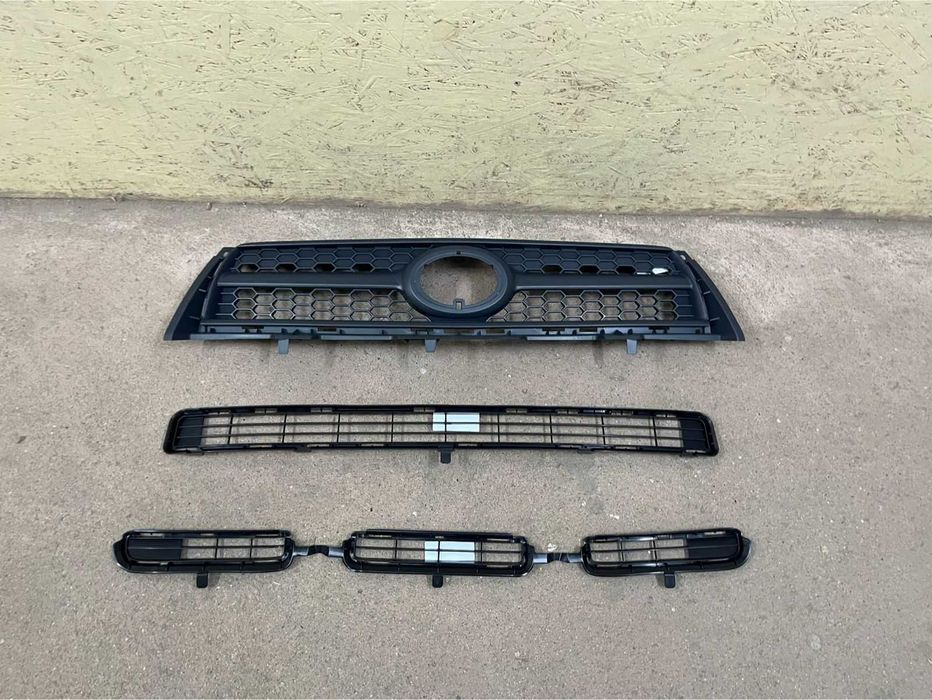 Решетка, Решетки Тайота Рав4 2009- (Тайвань) / Toyota Rav4 2012