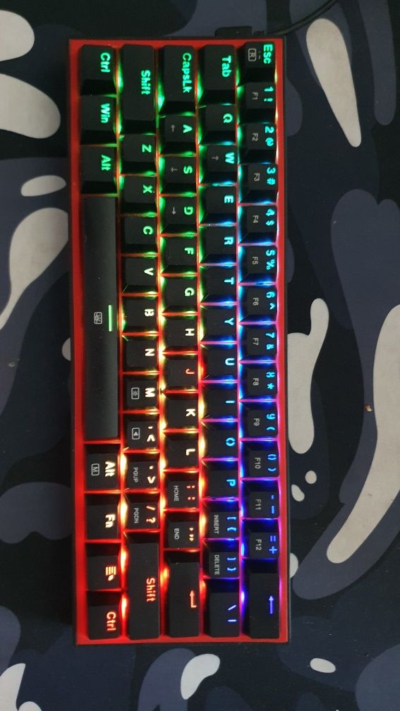 Tastatură mecanică Redragon Fizz K617 RGB – 100% funcțională