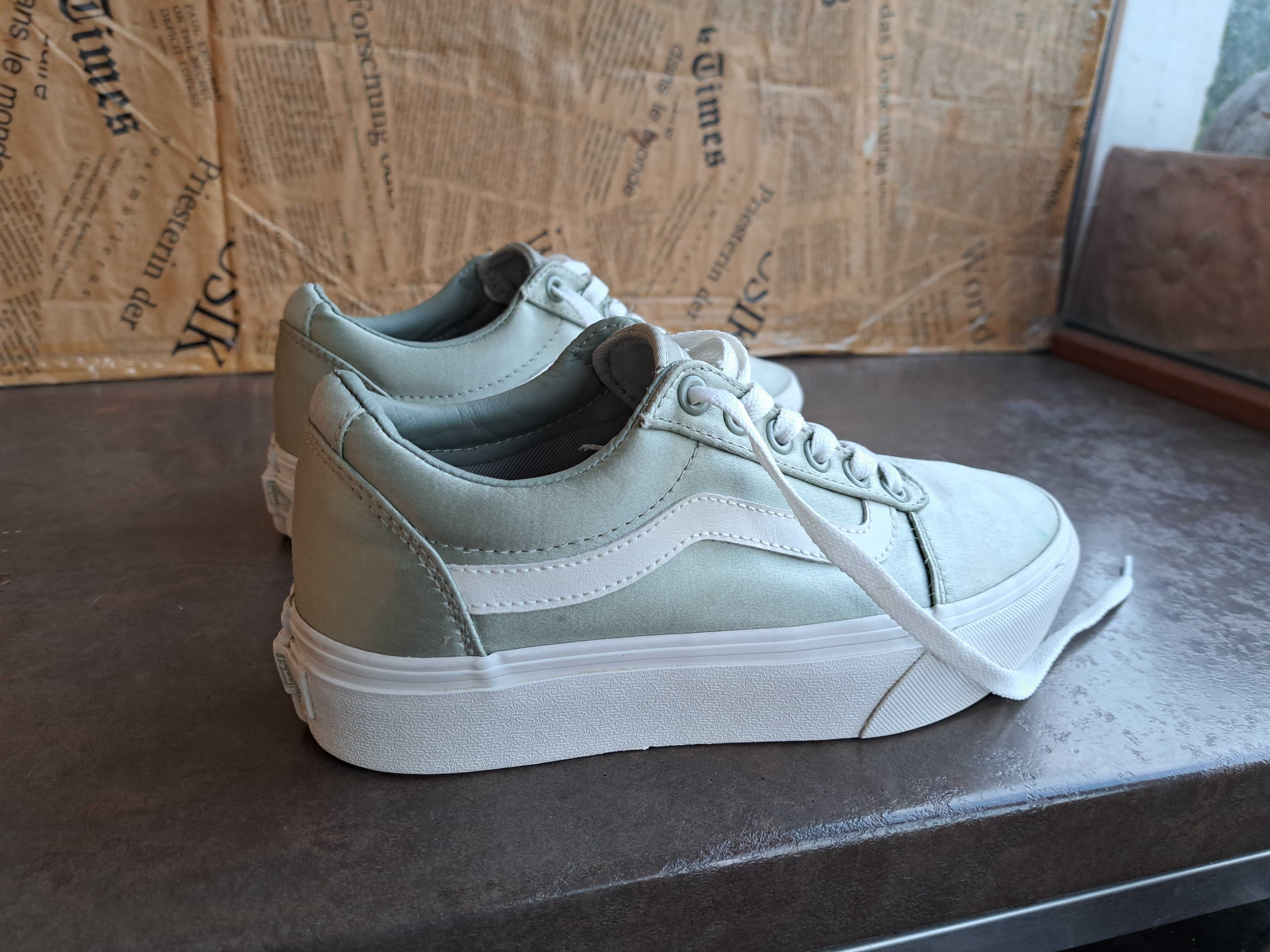 дамски маратонки,кецове,спортни обувки на платформа,гуменки,н36,5 Vans