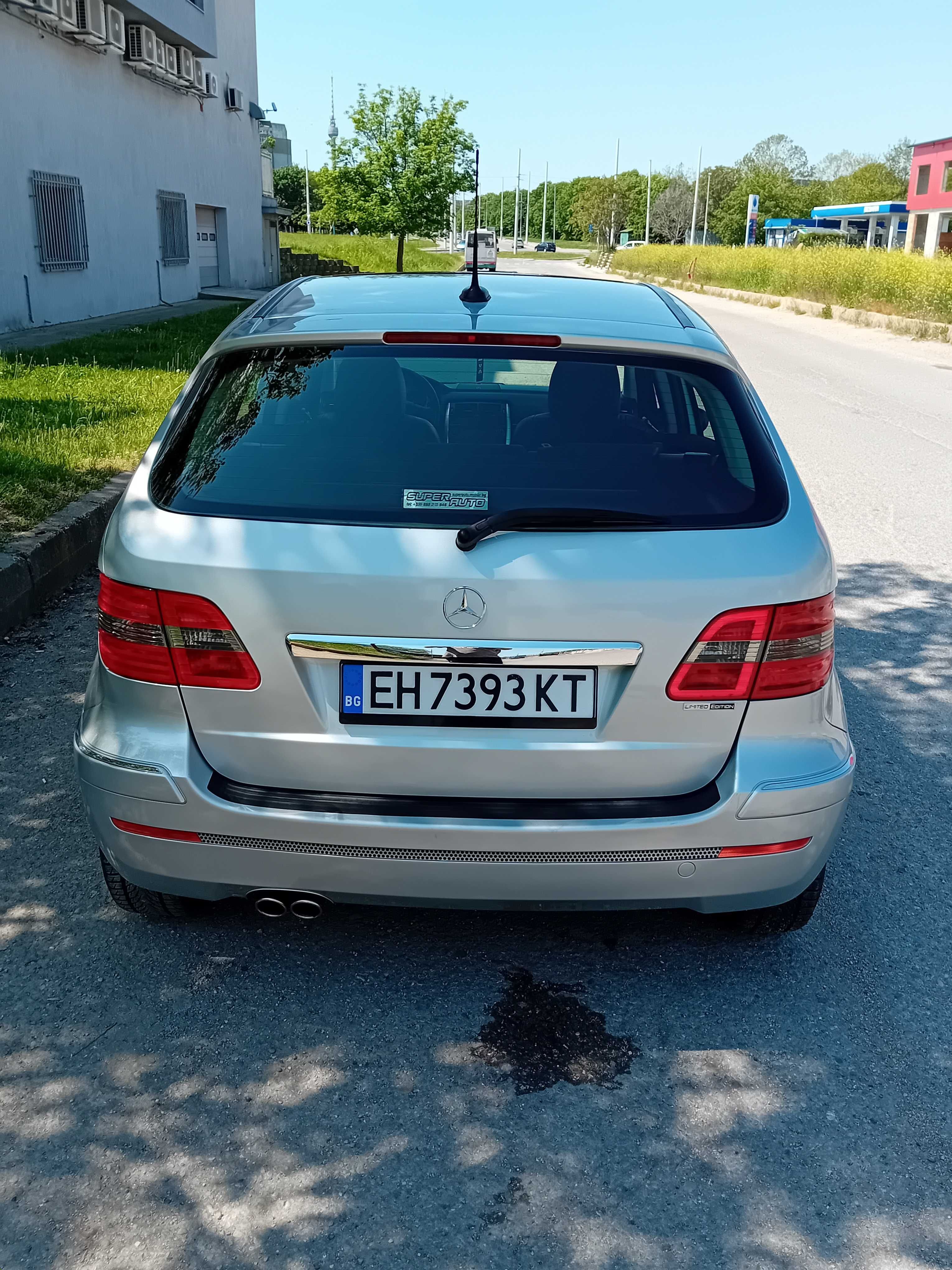 Мерцедес бенц В200,бензин турбо 2000к,200к
