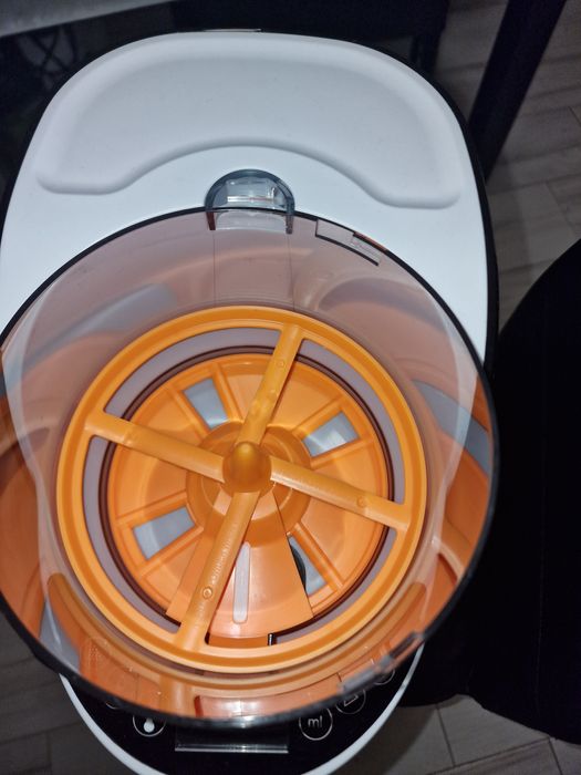 Машина за адаптирано мляко