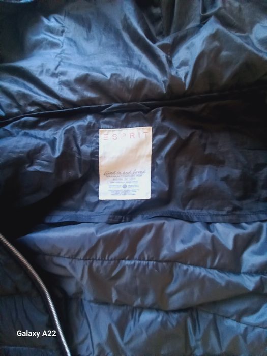 Vând geaca  Esprit !