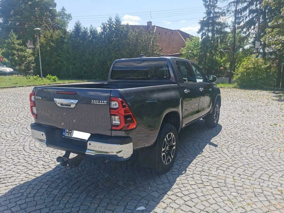 Toyota Hilux 2.4 D/AT Executive