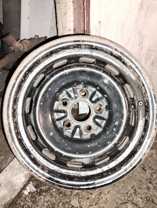 Штампованный диск r14 5*100