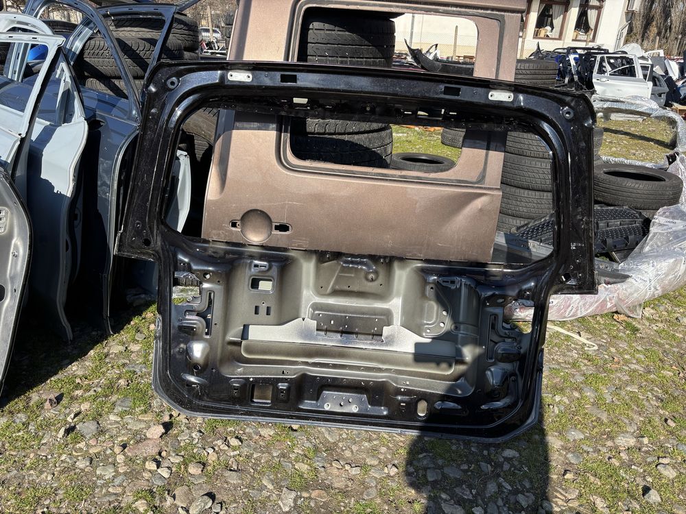 Капак VW Touran