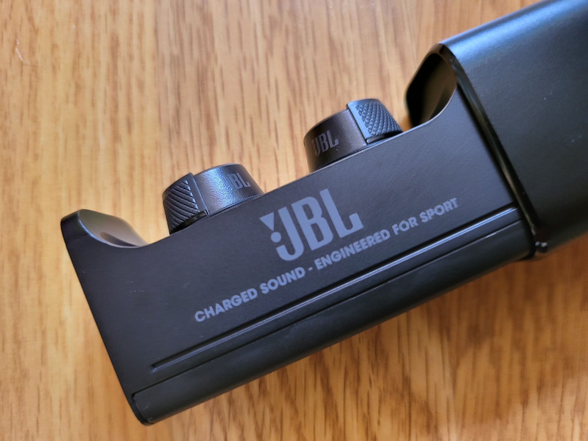 Casti wifi in ear JBL Under Armour Flash 25h battery, Storm Proof