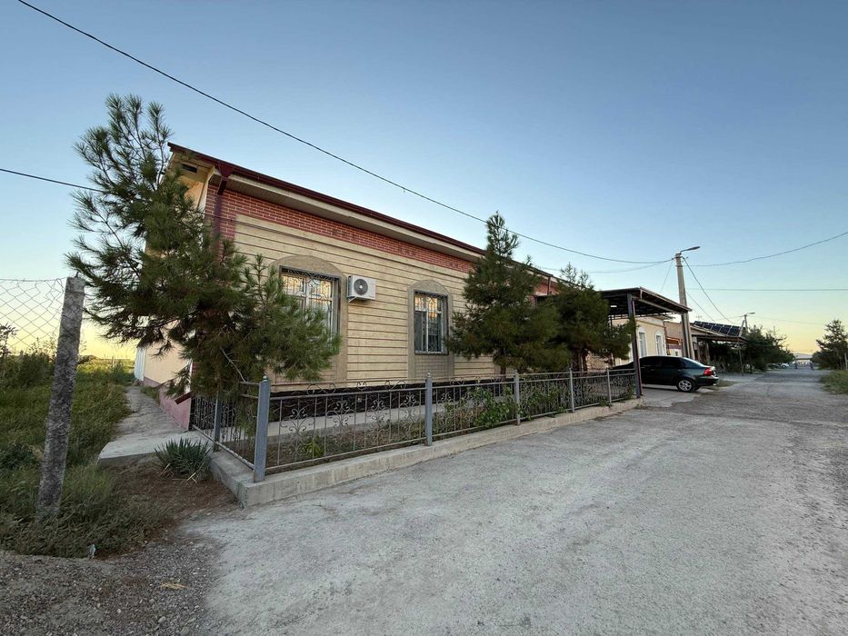 TAYYOR 6 SOTIQLI kottedj sotiladi