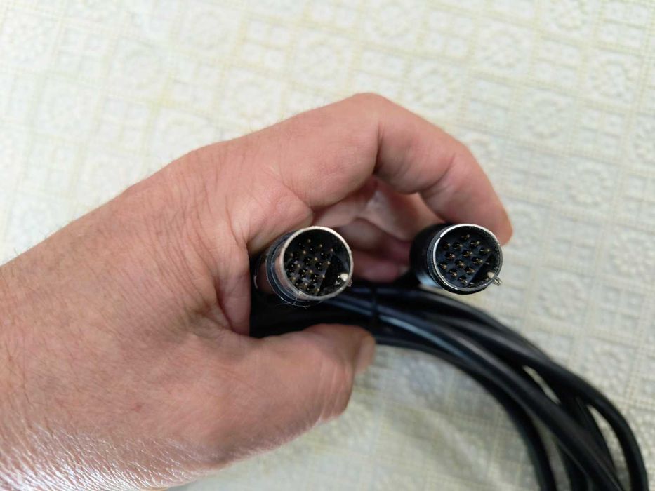 13-пинов миди кабел Роланд / 13-pin Roland midi  cable