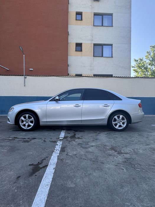 Vand Audi A4 B8 2011