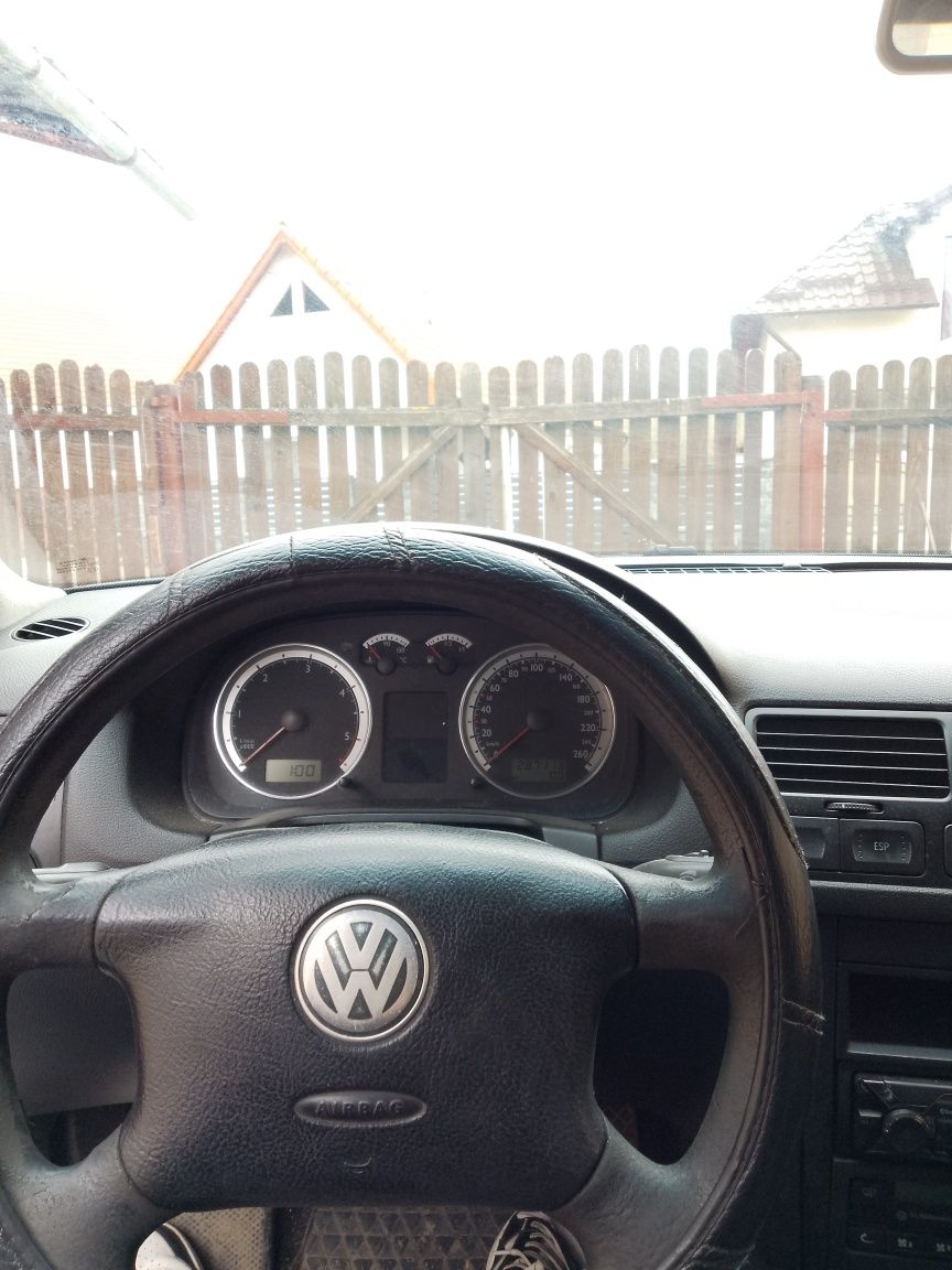 Vând golf 4 1.9 Axr