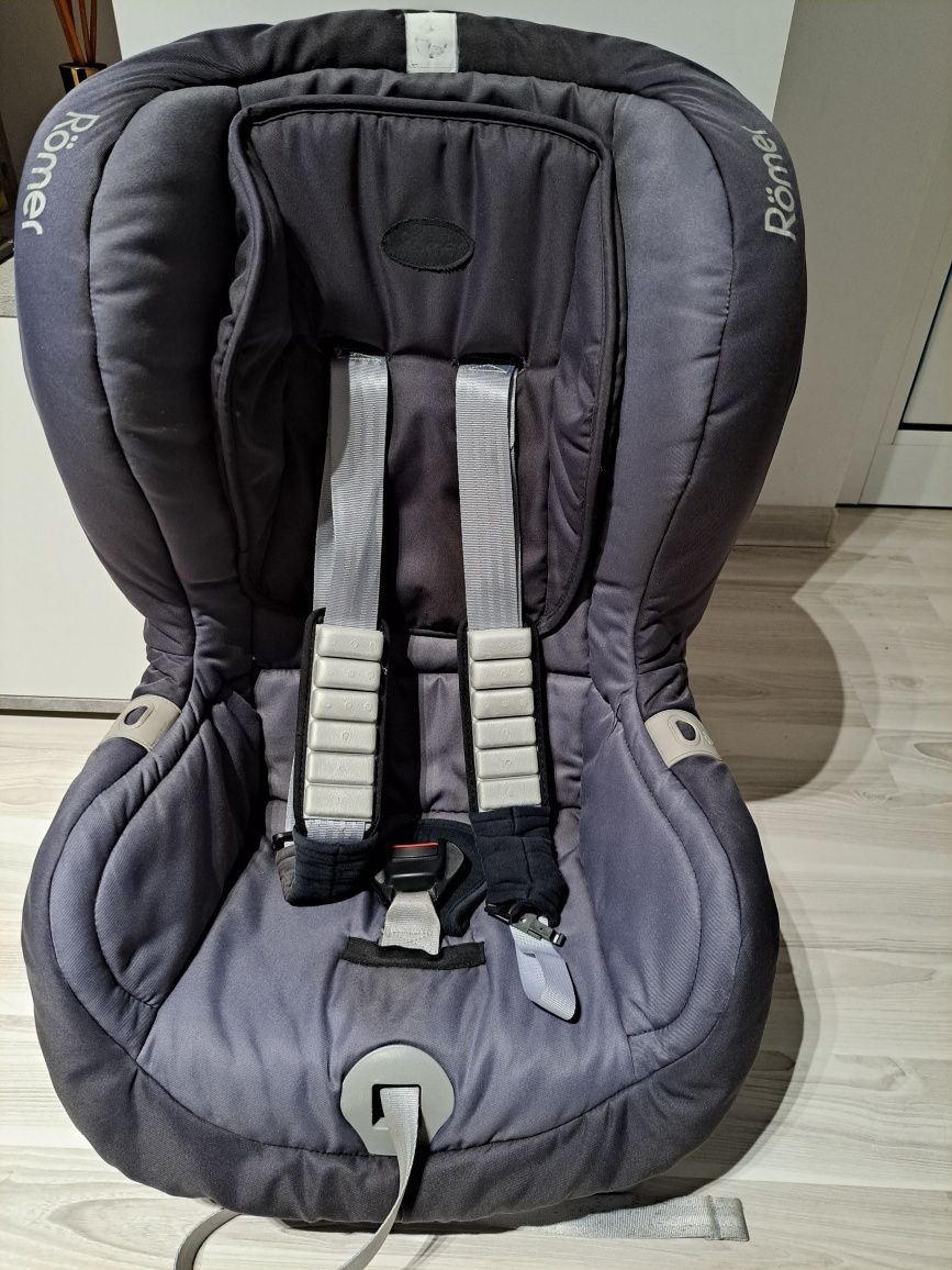 Vând scaun auto cu isofix Britax Romer, Duo Plus, Stone Grey, R44