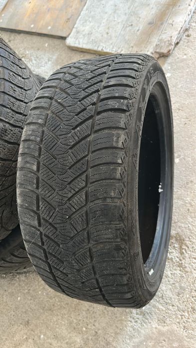 Anvelope iarna 205/45/16