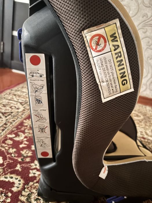 Детское автомобильное кресло