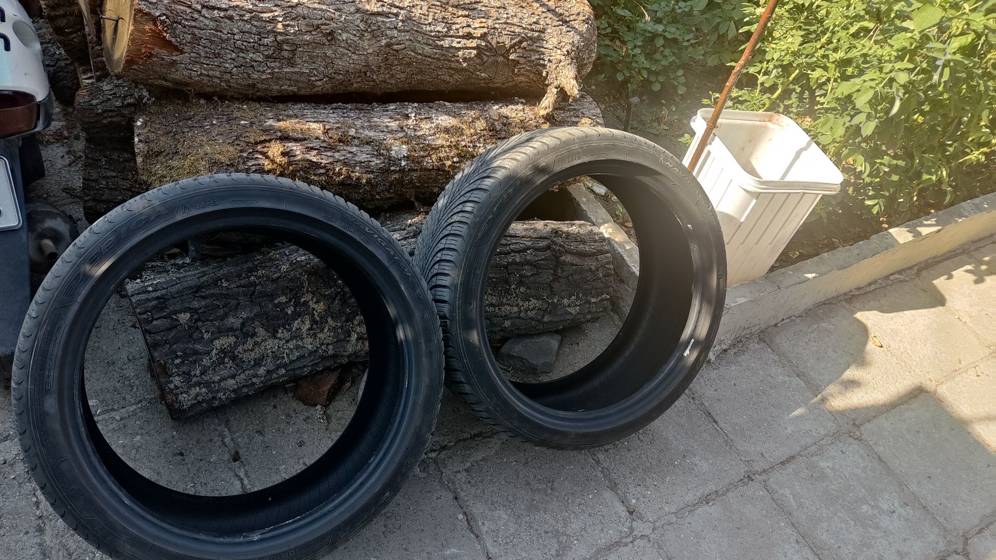 Гуми 225/40/18 DEBICA, NOKIAN всесезонни