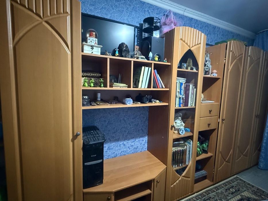 Продам стенку б/у