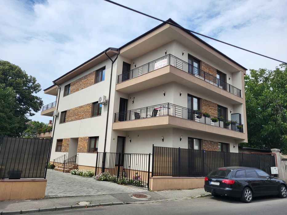 Apartament 3 camere decomandat, Centru