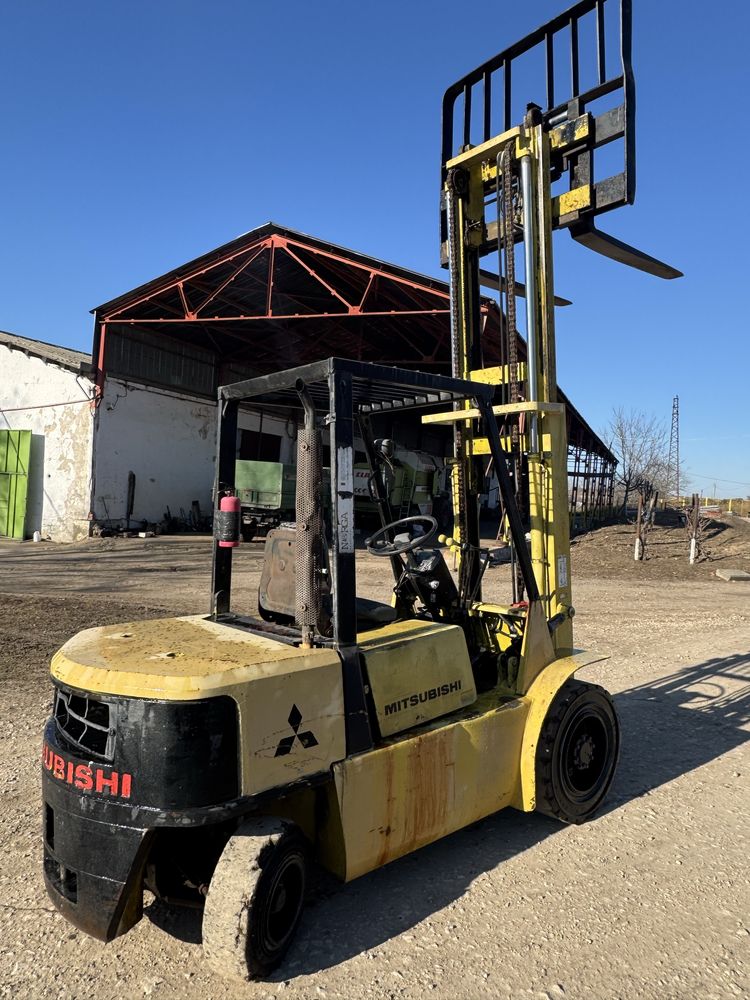 Мотокар mitsubishi 3тона