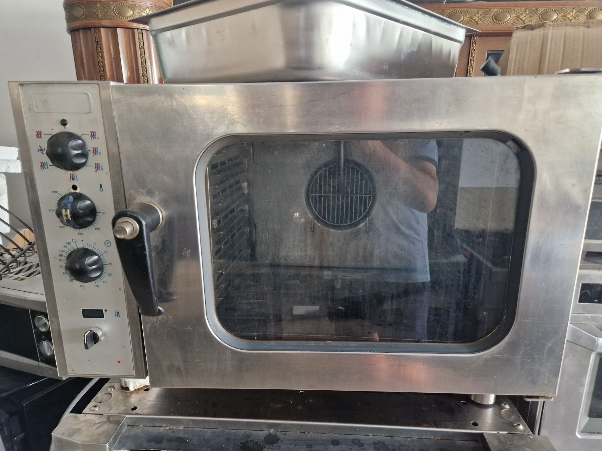 Cuptor pizza, stare buna, 380v, aragaz  din inox, de putere