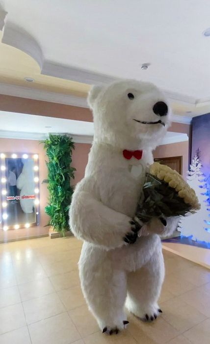 Ursul Gigant Alb _Surpriza De Neuitat! Inchiriere
