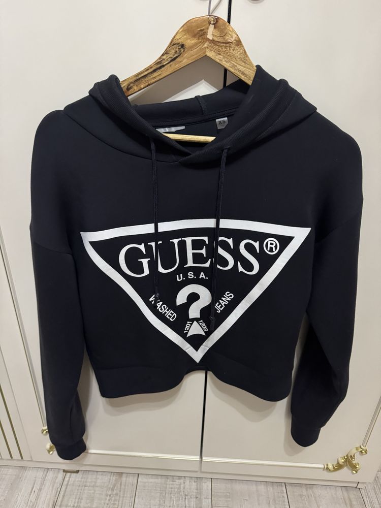 Дамски Guess суичър