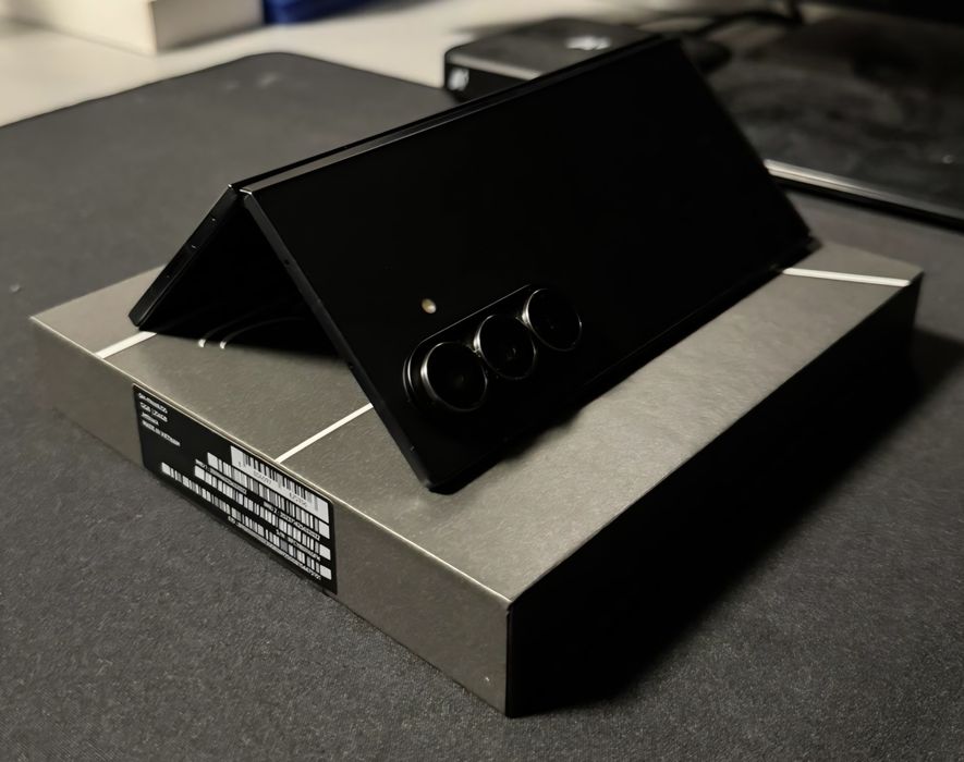 Samsung Galaxy Z Fold 7 256GB Jet Black